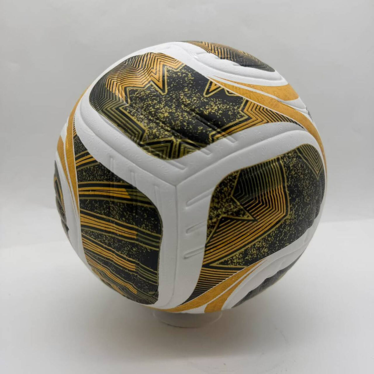 Balón Adidas FIFA Trionda Pro Final (Blanco, Dorado y Negro)