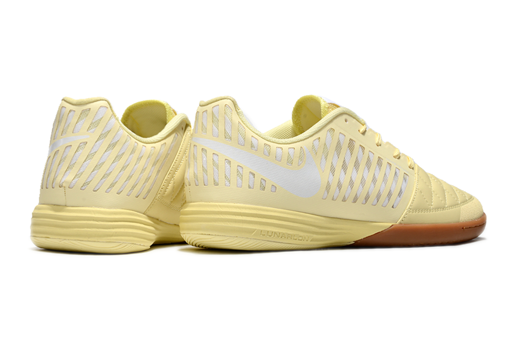 Tenis de Fútbol Nike Lunar Gato II - Amarillo Pastel / Crema, Swoosh Blanco y Suela de Goma (Césped Interior / Futsal)