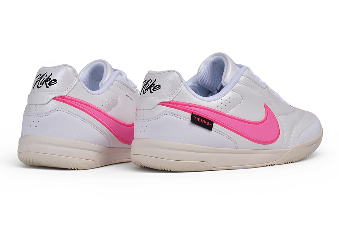 Tenis de Fútbol Nike Tiempo IC - Blanco / Rosa (Césped Interior / Futsal)