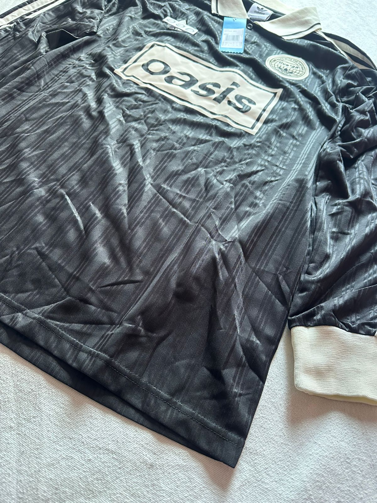 Camiseta Adidas X Oasis Negra Manga Larga
