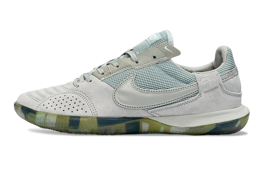 Tenis de Fútbol Nike Street Gato - Gris Claro y Suela Translúcida con Patrón de Camuflaje Verde/Oliva (Césped Interior / Futsal)