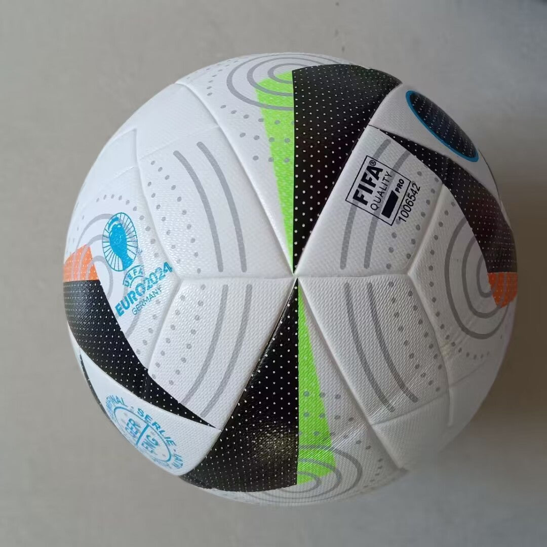 Balón Adidas Fussballliebe UEFA Euro 2024 (Blanco, Negro, Verde y Naranja)