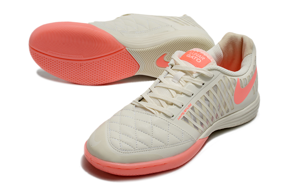 Tenis de Fútbol Nike Lunar Gato II - Beige y Coral con Swoosh Coral y Suela Coral (Césped Interior / Futsal)