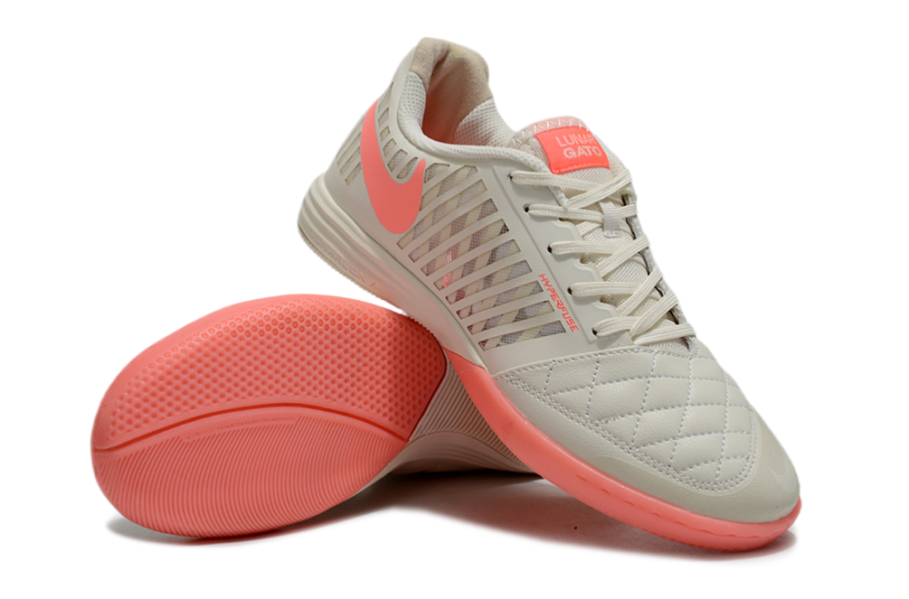 Tenis de Fútbol Nike Lunar Gato II - Beige y Coral con Swoosh Coral y Suela Coral (Césped Interior / Futsal)