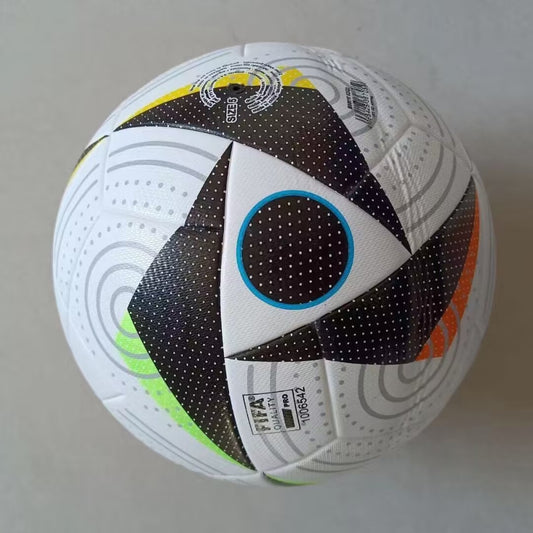 Balón Adidas Fussballliebe UEFA Euro 2024 (Blanco, Negro, Verde y Naranja)