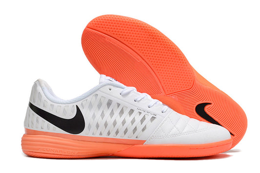 Tenis de Fútbol Nike Lunar Gato II - Blanco, Swoosh Negro y Suela Naranja (Césped Interior / Futsal)