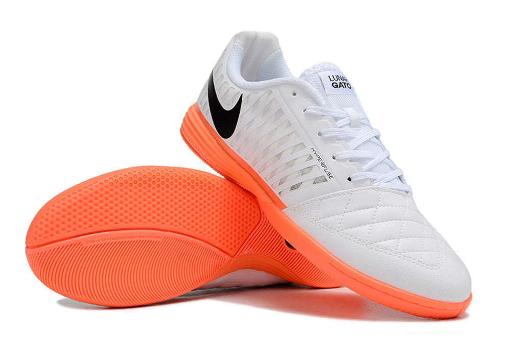Tenis de Fútbol Nike Lunar Gato II - Blanco, Swoosh Negro y Suela Naranja (Césped Interior / Futsal)