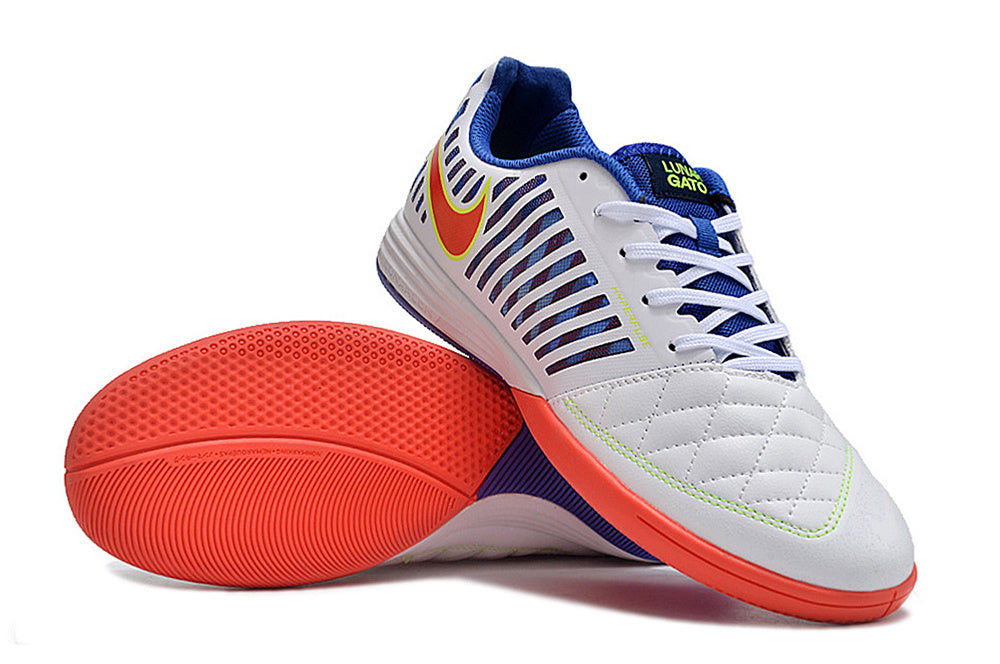 Tenis de Fútbol Nike Lunar Gato II - Blanco, Azul, Swoosh Rojo con Borde Amarillo y Suela Multicolor (Césped Interior / Futsal)