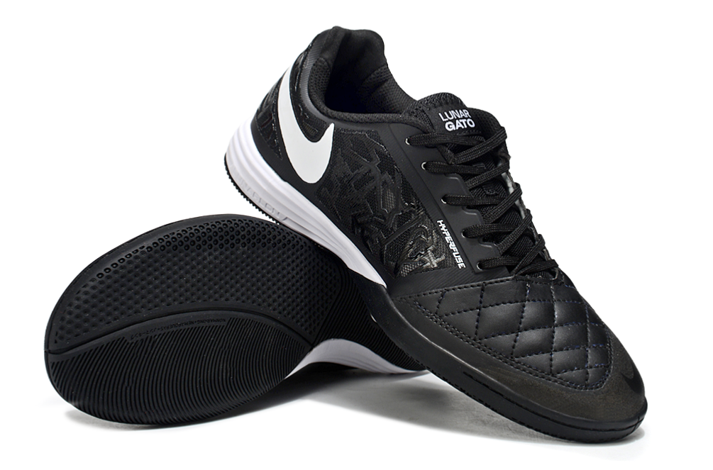 Tenis de Fútbol Nike Lunar Gato II - Negro con Patrón Gráfico, Swoosh Blanco y Suela Negra y Blanca (Césped Interior / Futsal)