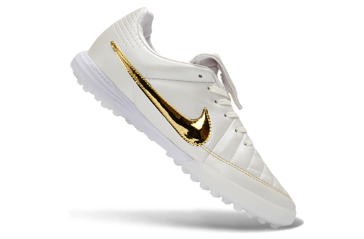 Tenis de Fútbol Nike Premier 3 TF - Blanco y Dorado Metálico (Sintético / Turf)