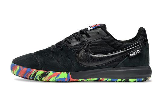Tenis de Fútbol Nike Street Gato - Negro con Parche Gráfico en la Lengüeta y Suela con Patrón Multicolor (Verde, Azul y Rojo) (Césped Interior / Futsal)