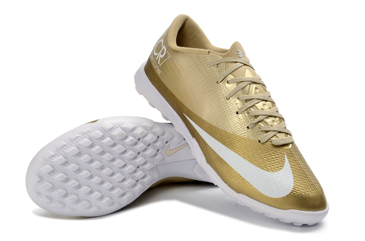 Tenis de Fútbol Nike Mercurial Vapor CR7 Academy TF - Dorado y Blanco (Sintético / Turf)