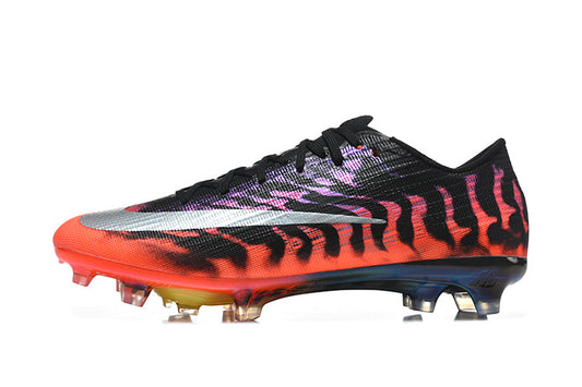 Tacos de Fútbol Nike Mercurial Vapor 17 Academy AG - Negro y Rojo (Césped Artificial)