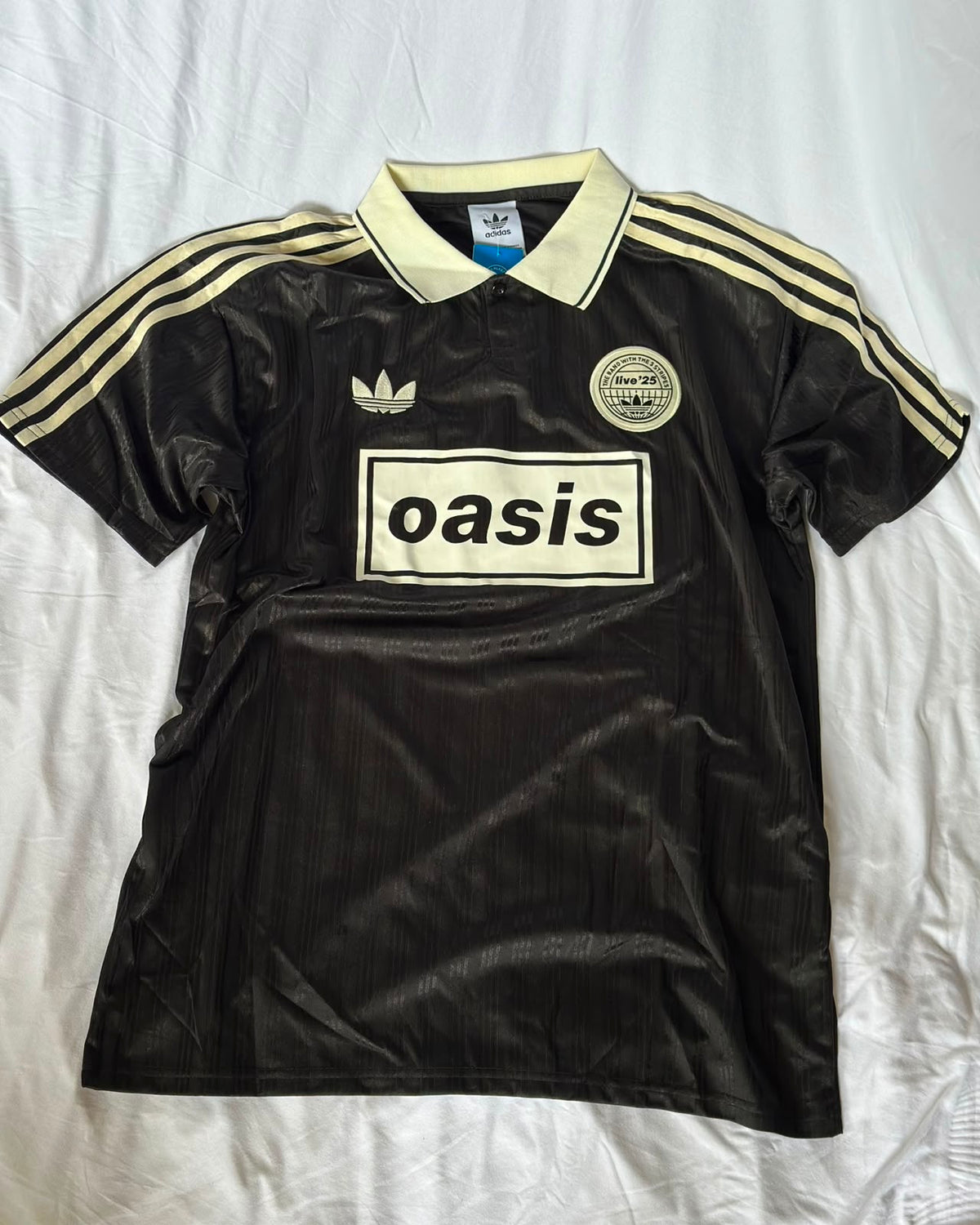 Camiseta Adidas X Oasis Negra