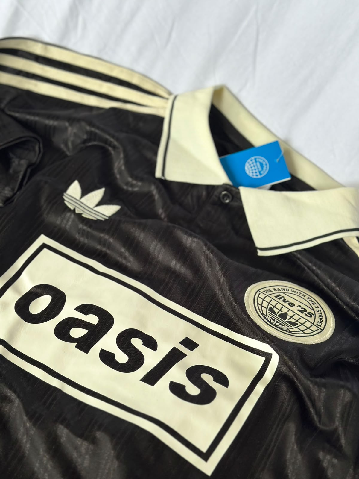 Camiseta Adidas X Oasis Negra