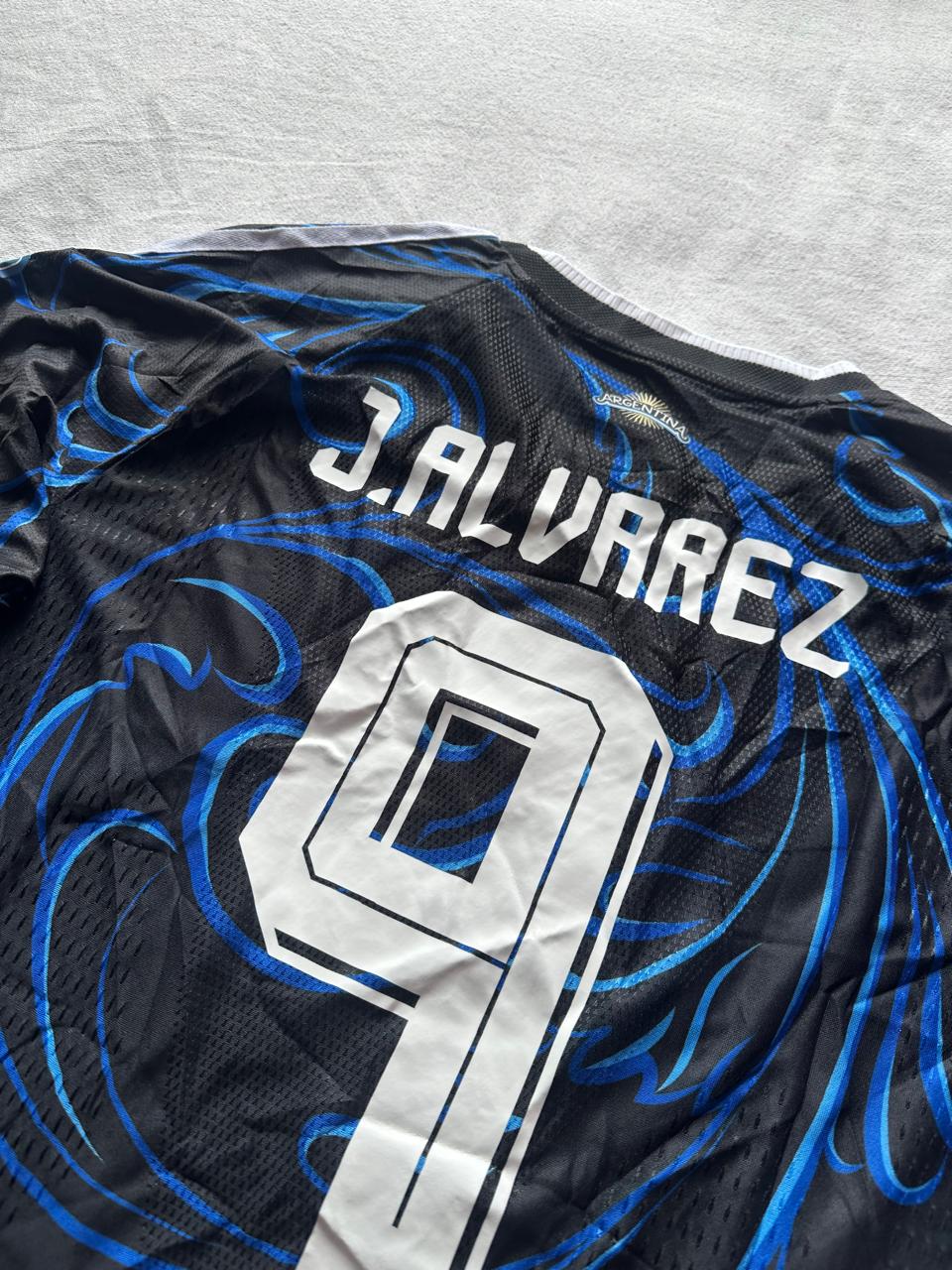 Camiseta Argentina 2026 #9 J.Alvarez Versión Jugador