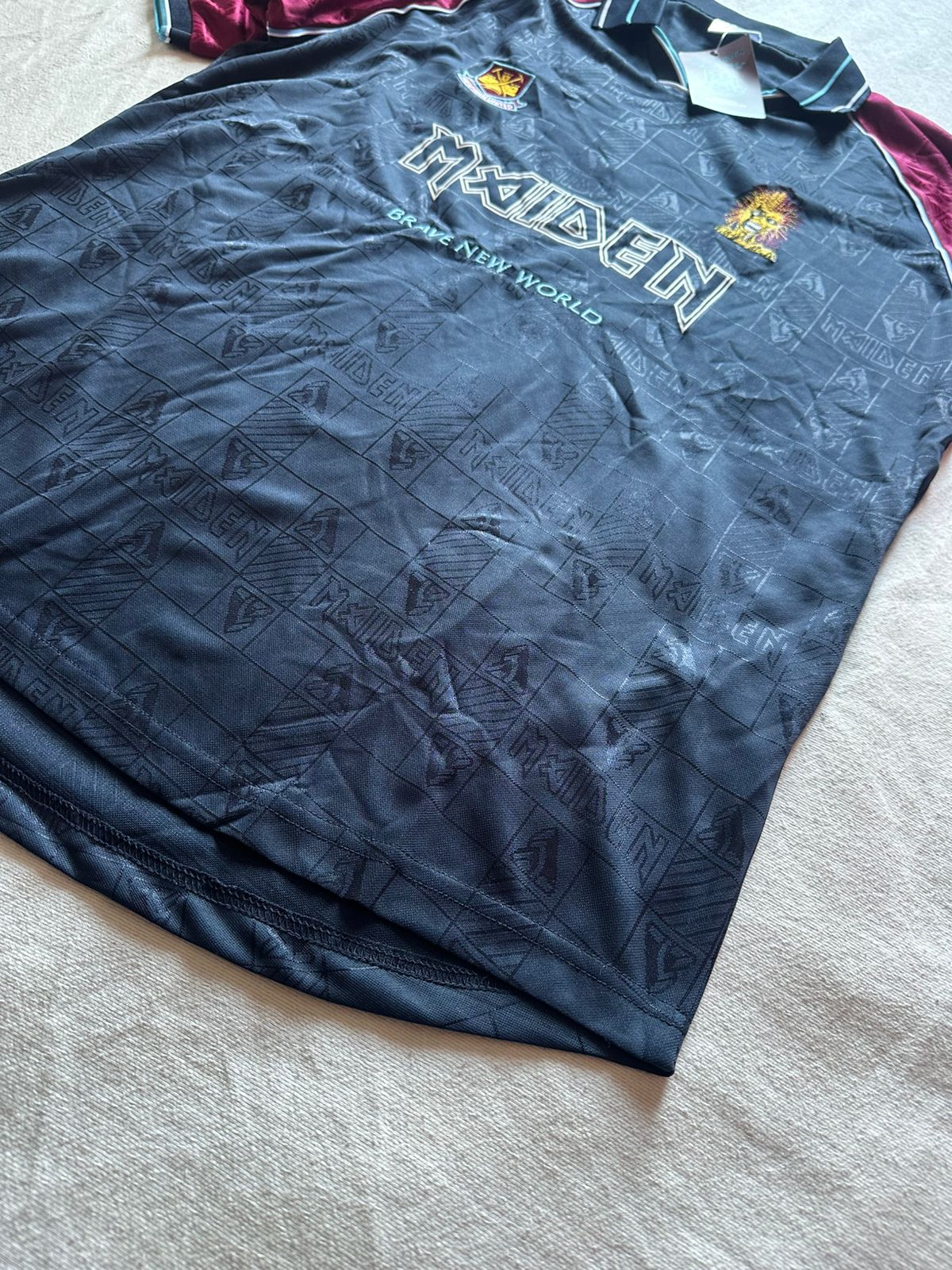 Camiseta Iron Maiden x West Ham United