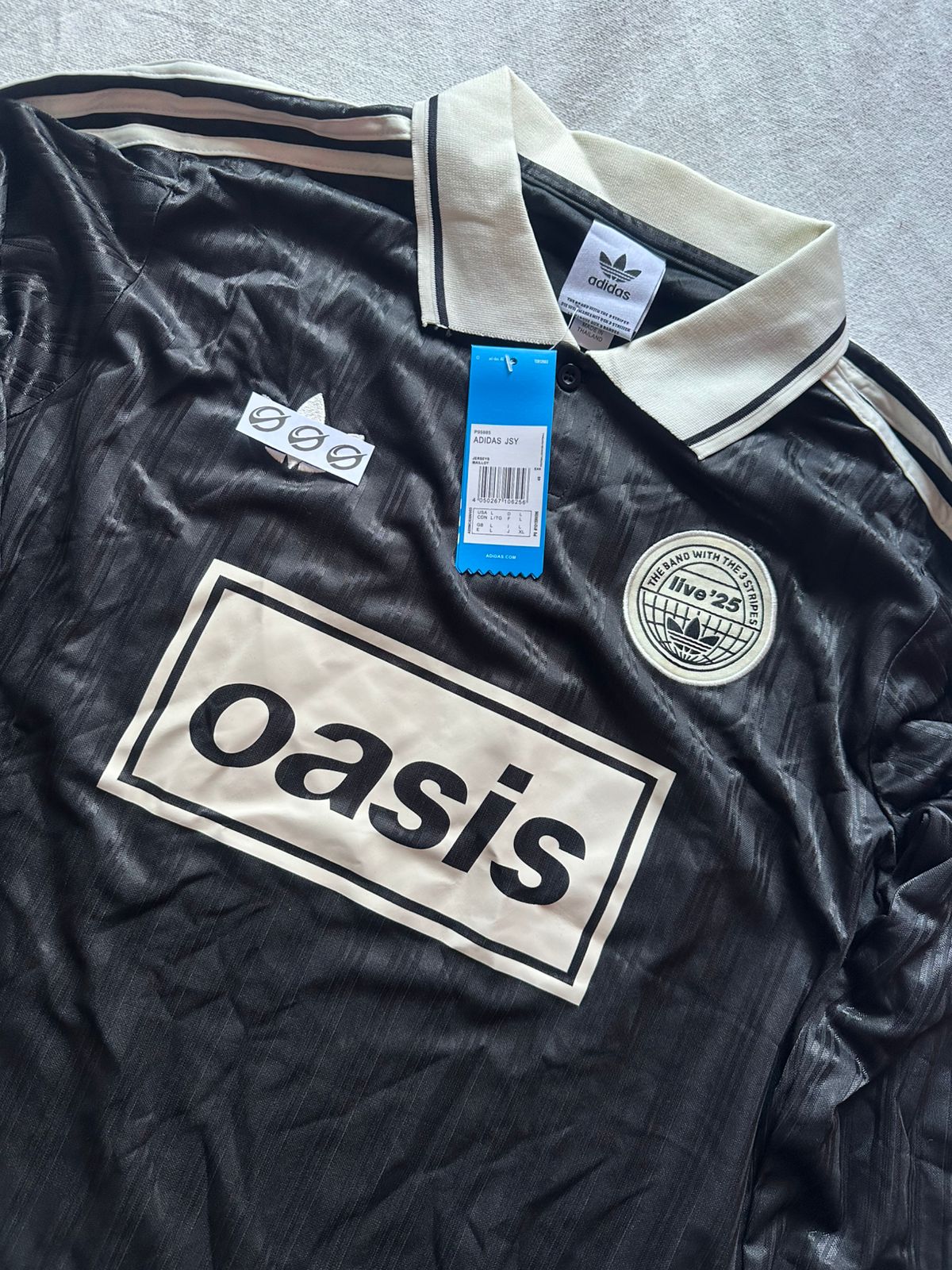 Camiseta Adidas X Oasis Negra Manga Larga