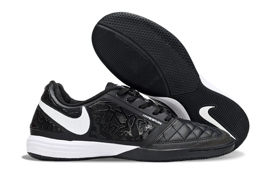 Tenis de Fútbol Nike Lunar Gato II - Negro con Patrón Gráfico, Swoosh Blanco y Suela Negra y Blanca (Césped Interior / Futsal)