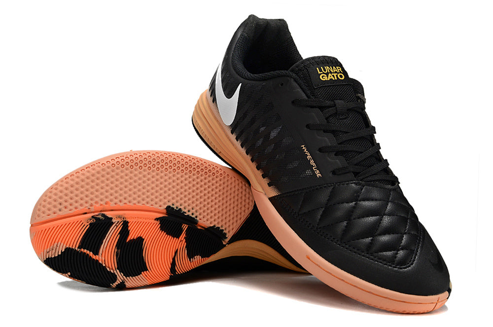 Tenis de Fútbol Nike Lunar Gato II - Negro y Durazno con Swoosh Blanco y Suela Negra y Durazno (Césped Interior / Futsal)