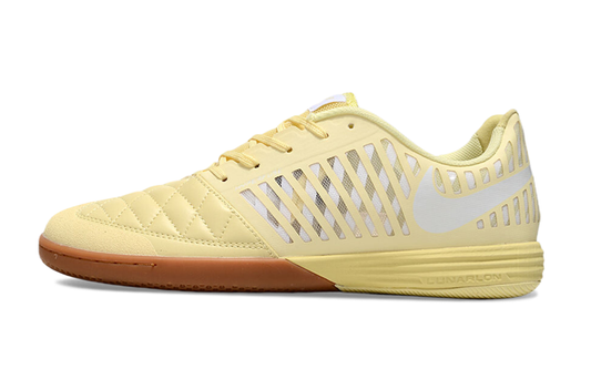 Tenis de Fútbol Nike Lunar Gato II - Amarillo Pastel / Crema, Swoosh Blanco y Suela de Goma (Césped Interior / Futsal)