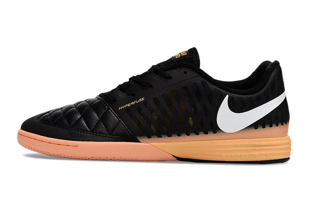 Tenis de Fútbol Nike Lunar Gato II - Negro y Durazno con Swoosh Blanco y Suela Negra y Durazno (Césped Interior / Futsal)