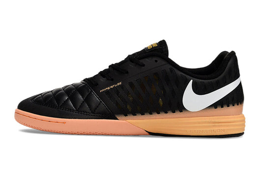Tenis de Fútbol Nike Lunar Gato II - Negro y Durazno con Swoosh Blanco y Suela Negra y Durazno (Césped Interior / Futsal)