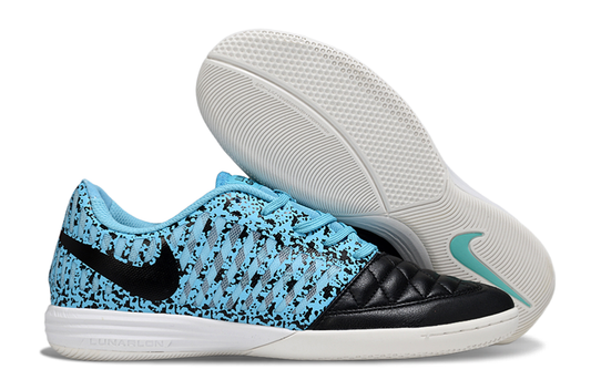 Tenis de Fútbol Nike Lunar Gato II - Celeste y Negro con Patrón Speckled, Swoosh Negro y Suela Blanca (Césped Interior / Futsal)