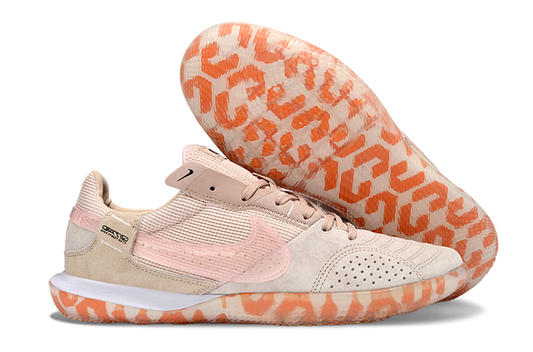 Tenis de Fútbol Nike Street Gato - Beige Claro / Rosa Pastel con Suela Translúcida y Patrón Estampado de Leopardo (Césped Interior / Futsal)